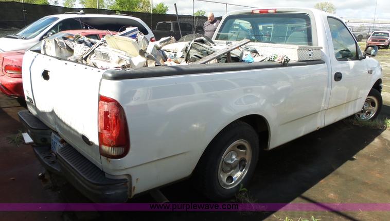 image for item BZ9513 2001 Ford F150 pickup truck