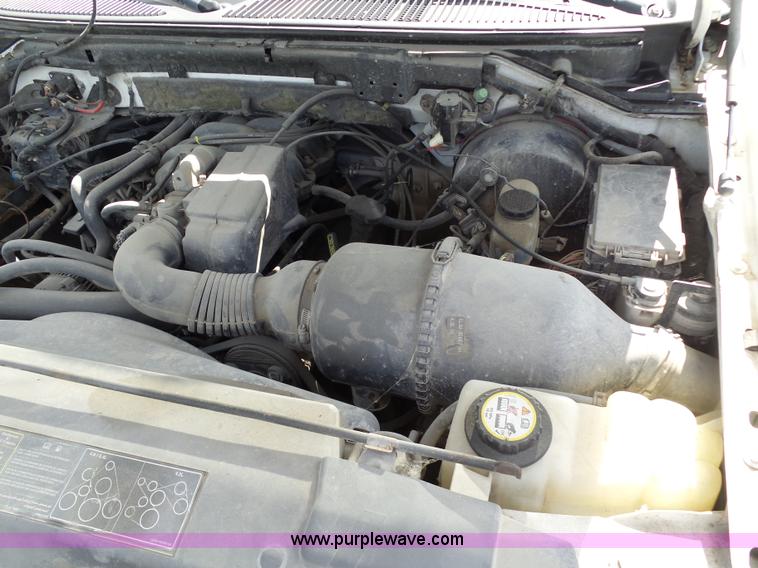 image for item BZ9513 2001 Ford F150 pickup truck