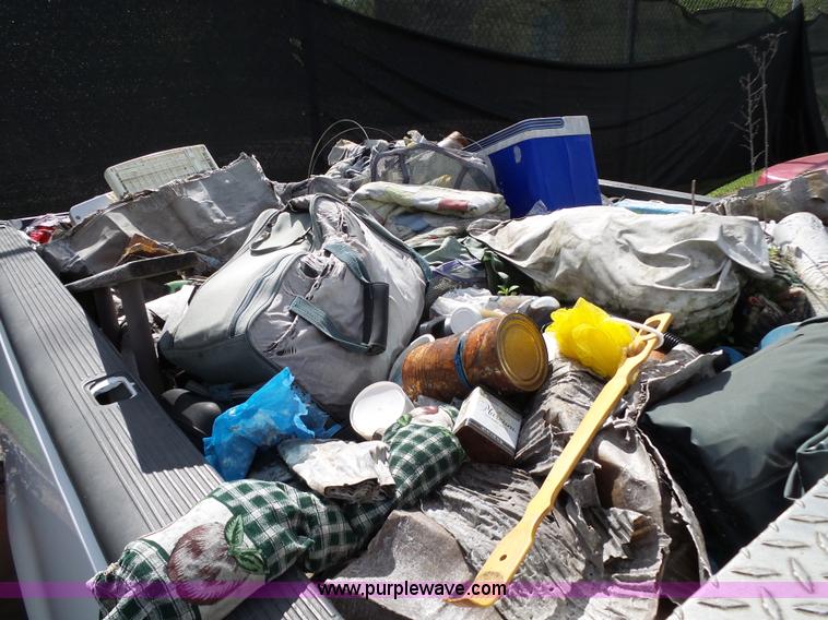 image for item BZ9513 2001 Ford F150 pickup truck