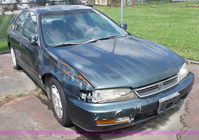 image for item BZ9521 1996 Honda Accord