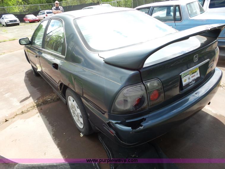 image for item BZ9521 1996 Honda Accord