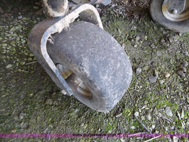 image for item BZ9534 Exmark Frontrunner lawn mower