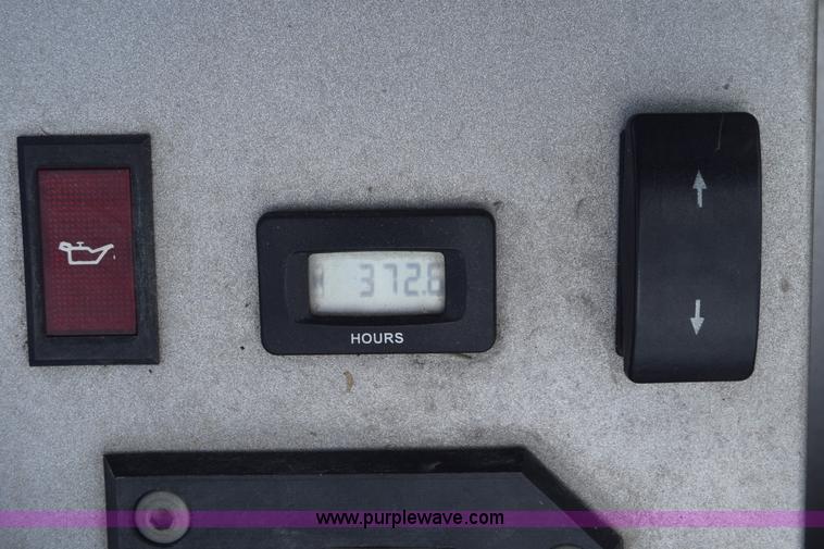 image for item CB9033 2007 Zipper STS-27 ZTR lawn mower