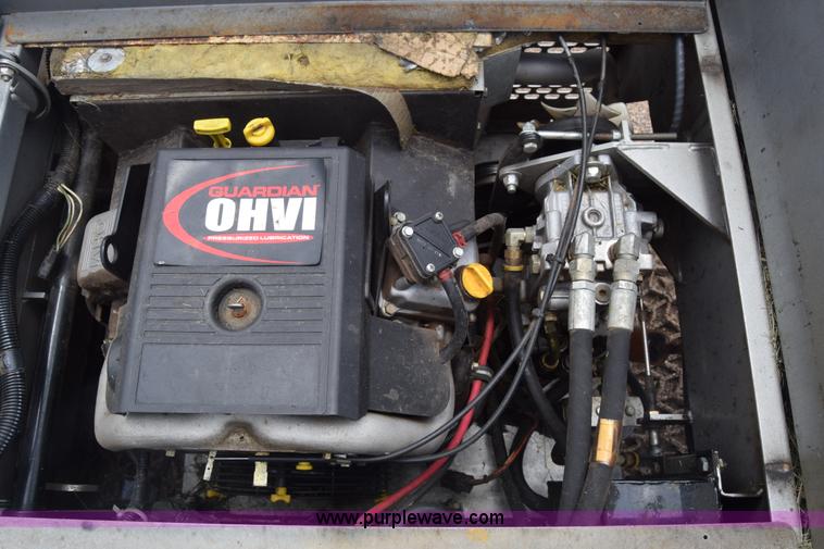 image for item CB9033 2007 Zipper STS-27 ZTR lawn mower