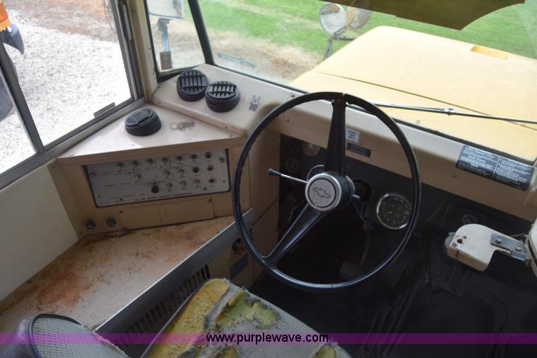 image for item CB9291 1991 Chevrolet Blue Bird school bus