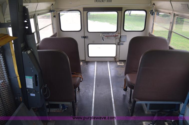 image for item CB9292 1995 GMC G3500 Am Tran school bus