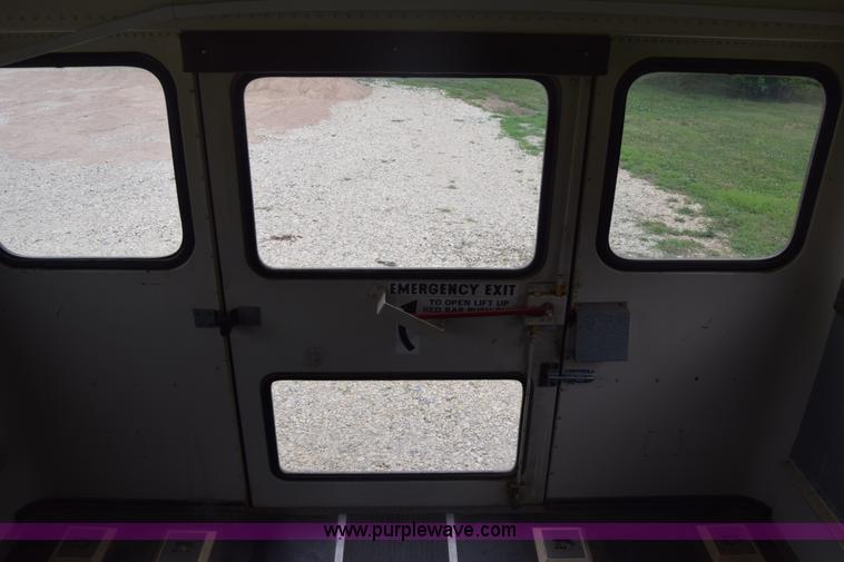 image for item CB9292 1995 GMC G3500 Am Tran school bus