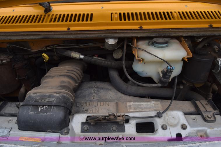 image for item CB9292 1995 GMC G3500 Am Tran school bus