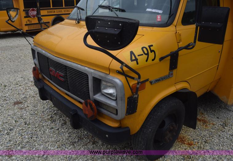 image for item CB9292 1995 GMC G3500 Am Tran school bus