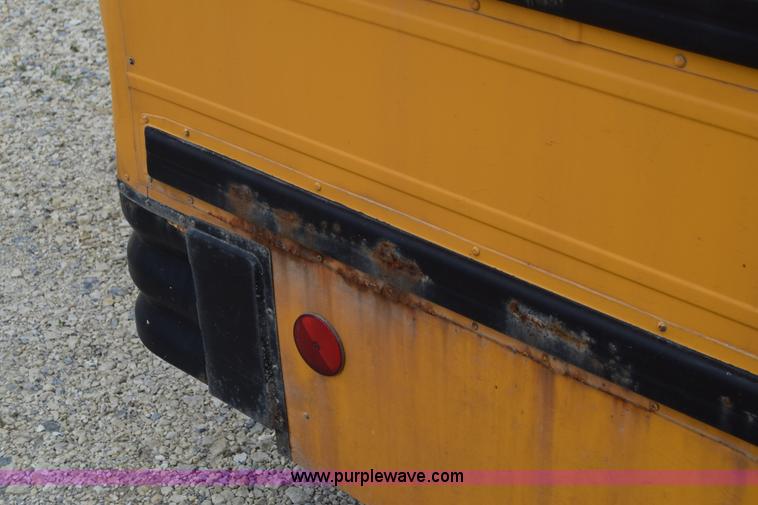 image for item CB9292 1995 GMC G3500 Am Tran school bus