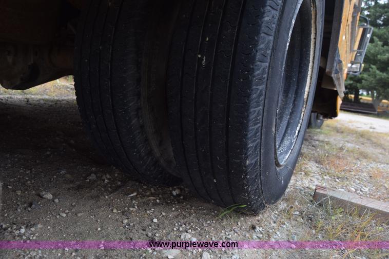 image for item CB9293 1985 Chevrolet G30 school bus