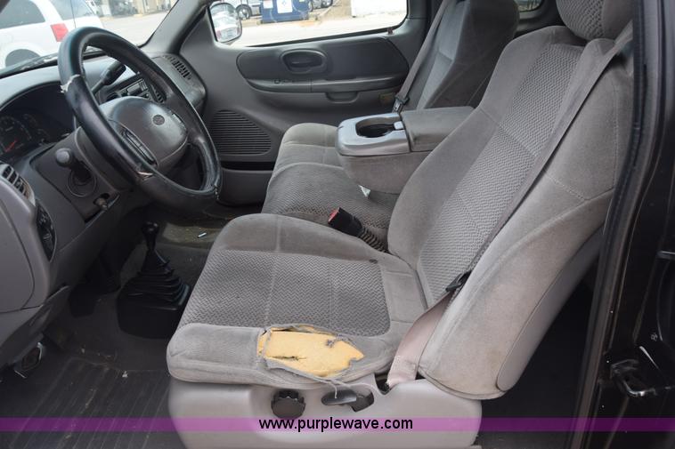 image for item CB9396 2001 Ford F150 SuperCab pickup truck