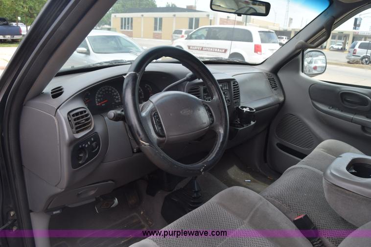 image for item CB9396 2001 Ford F150 SuperCab pickup truck