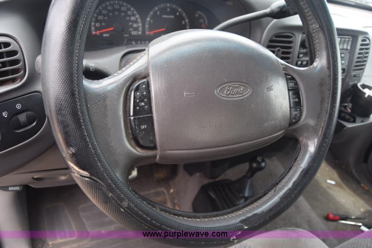 image for item CB9396 2001 Ford F150 SuperCab pickup truck