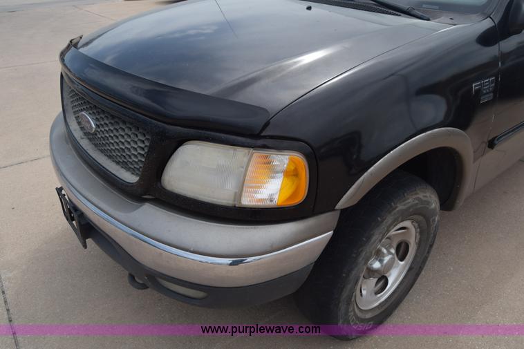 image for item CB9396 2001 Ford F150 SuperCab pickup truck