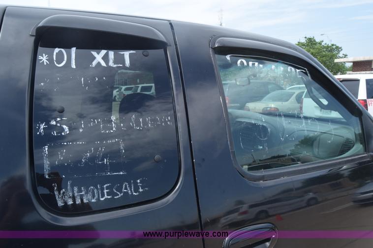 image for item CB9396 2001 Ford F150 SuperCab pickup truck