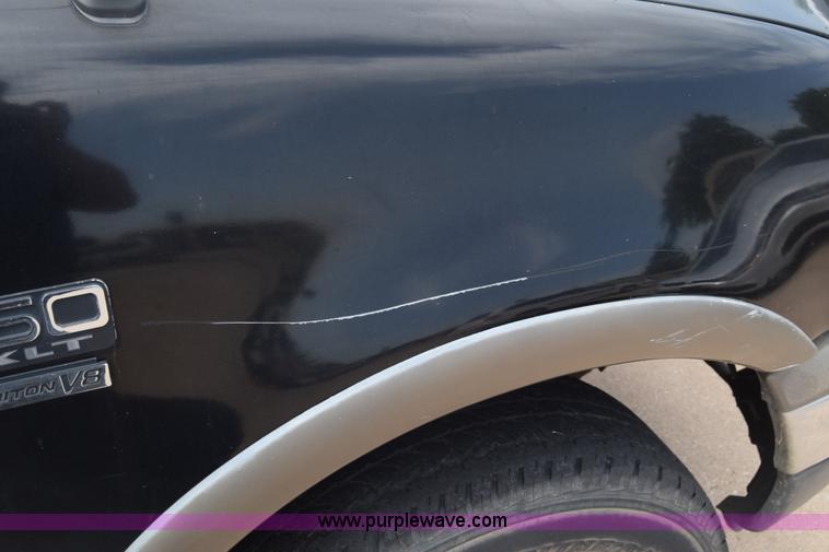 image for item CB9396 2001 Ford F150 SuperCab pickup truck