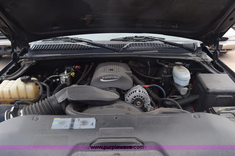 image for item CB9397 2004 GMC Sierra 1500 Ext. Cab pickup truck