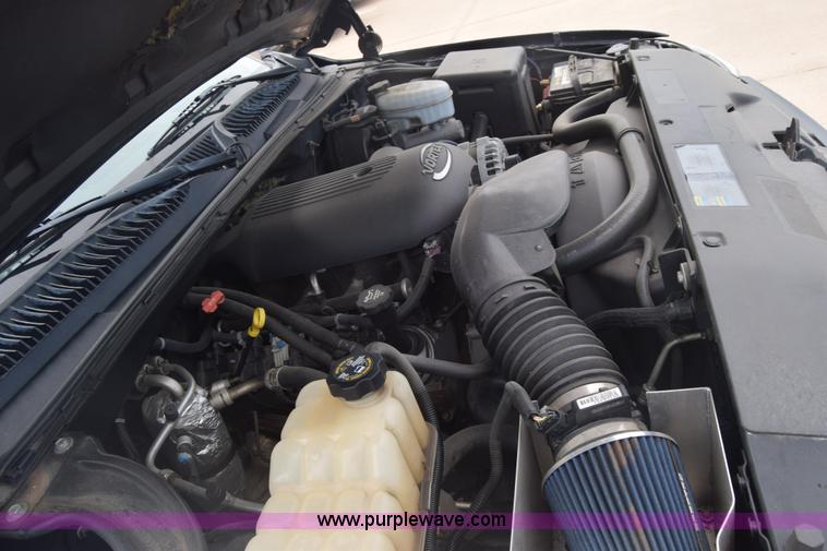 image for item CB9397 2004 GMC Sierra 1500 Ext. Cab pickup truck