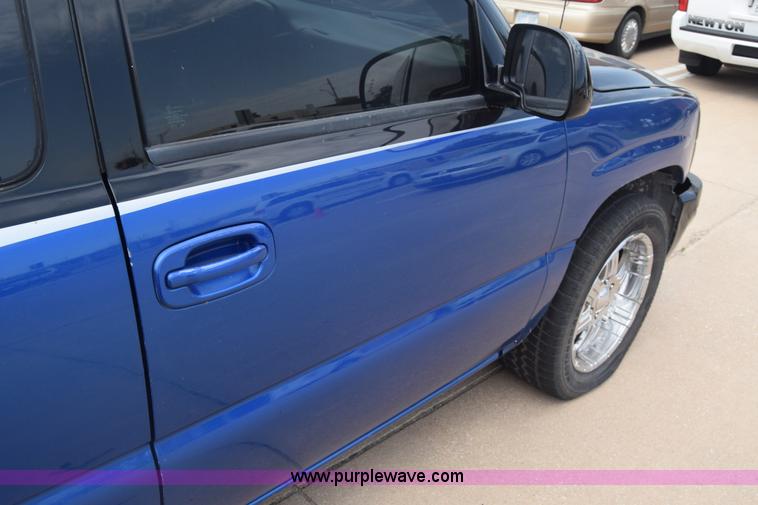 image for item CB9397 2004 GMC Sierra 1500 Ext. Cab pickup truck