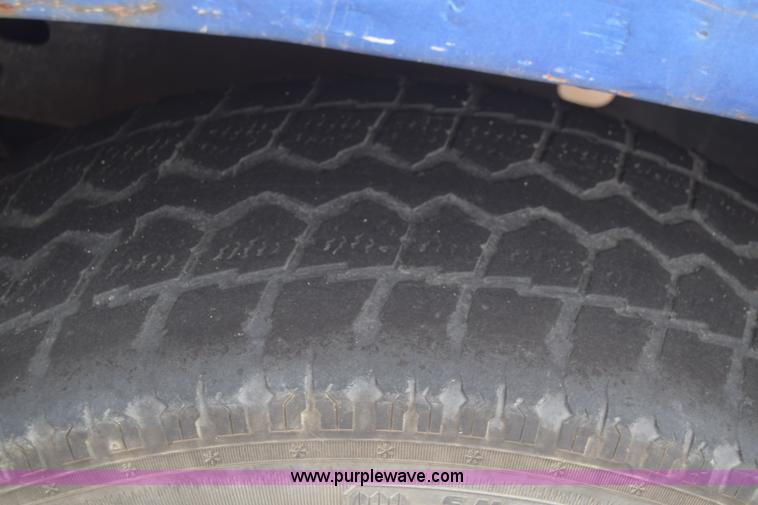 image for item CB9397 2004 GMC Sierra 1500 Ext. Cab pickup truck