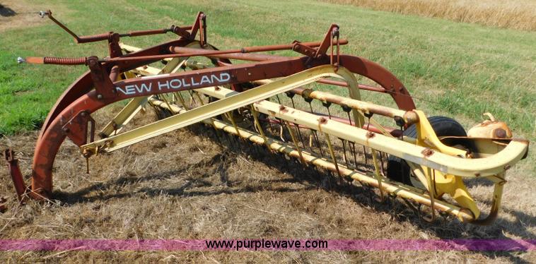 image for item CD9281 New Holland 258 hay rake