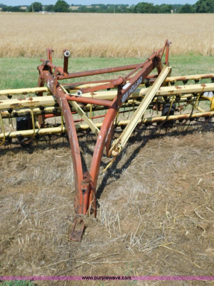 image for item CD9281 New Holland 258 hay rake