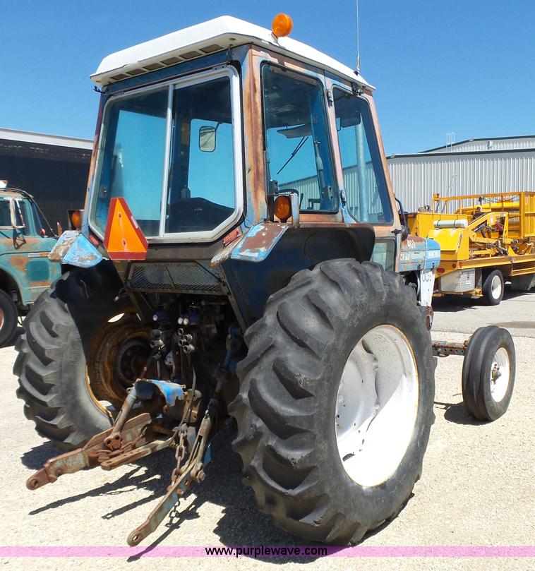 image for item J4063 Ford 6610 tractor