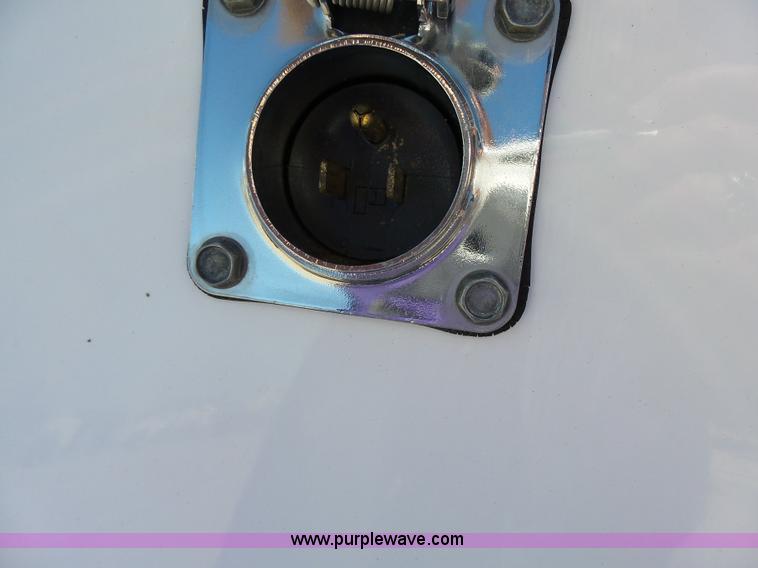 image for item J4065 2001 Ford F150 XL pickup truck