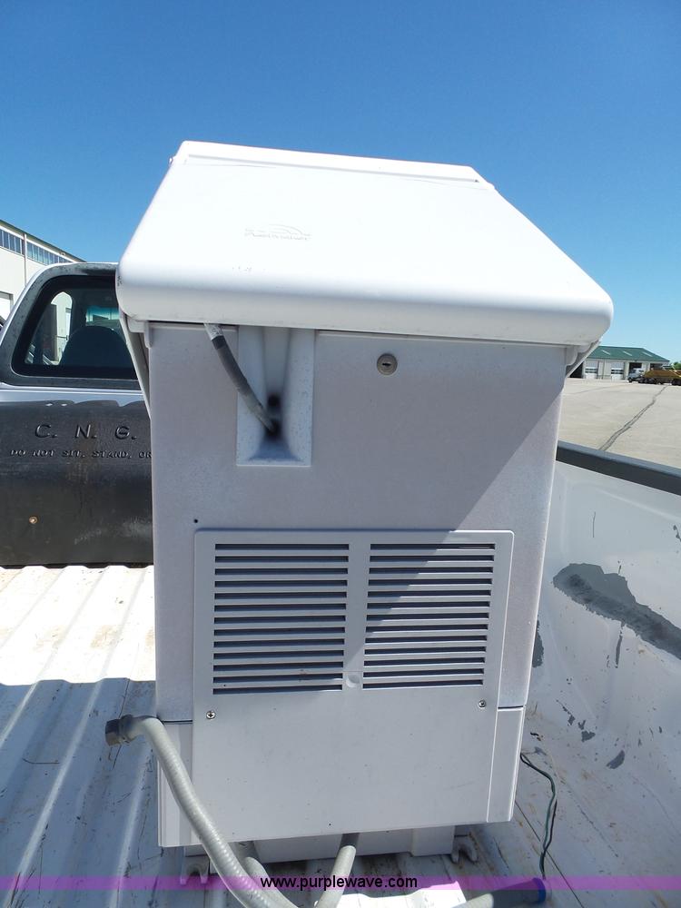 image for item J4065 2001 Ford F150 XL pickup truck