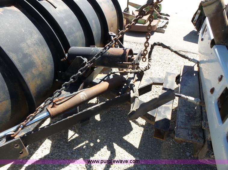 image for item J4066 1997 International 4900 dump truck