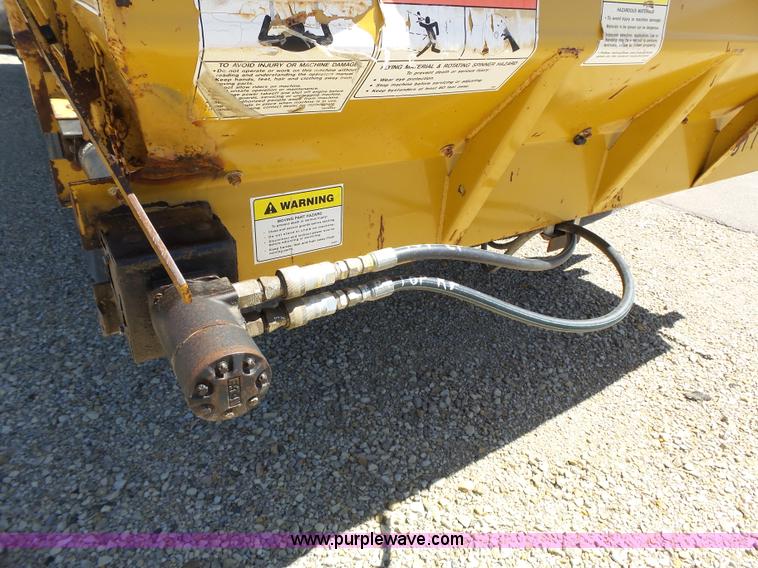 image for item J4066 1997 International 4900 dump truck