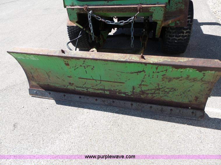 image for item J4067 CTL 2800 Turf Runner mower