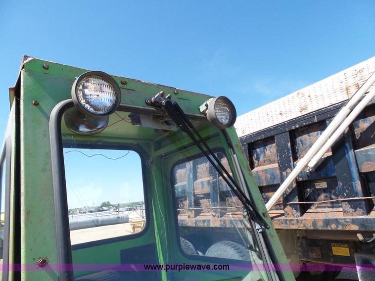 image for item J4067 CTL 2800 Turf Runner mower