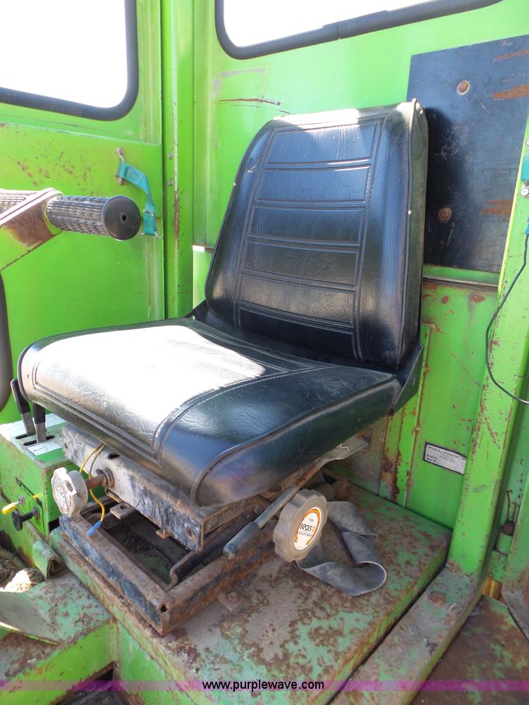 image for item J4067 CTL 2800 Turf Runner mower