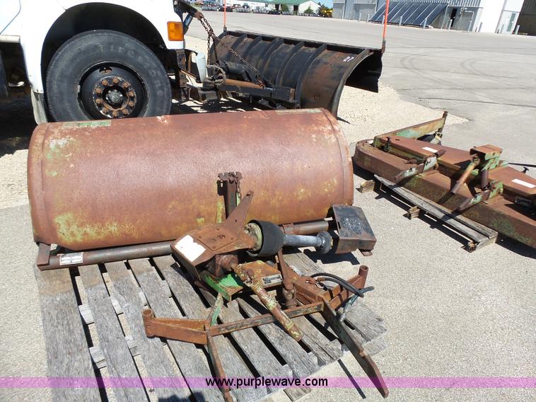 image for item J4067 CTL 2800 Turf Runner mower