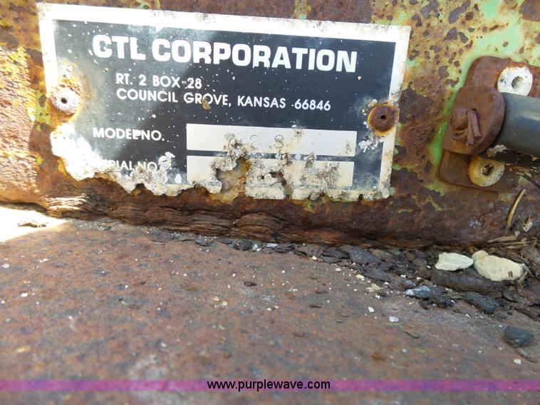 image for item J4067 CTL 2800 Turf Runner mower