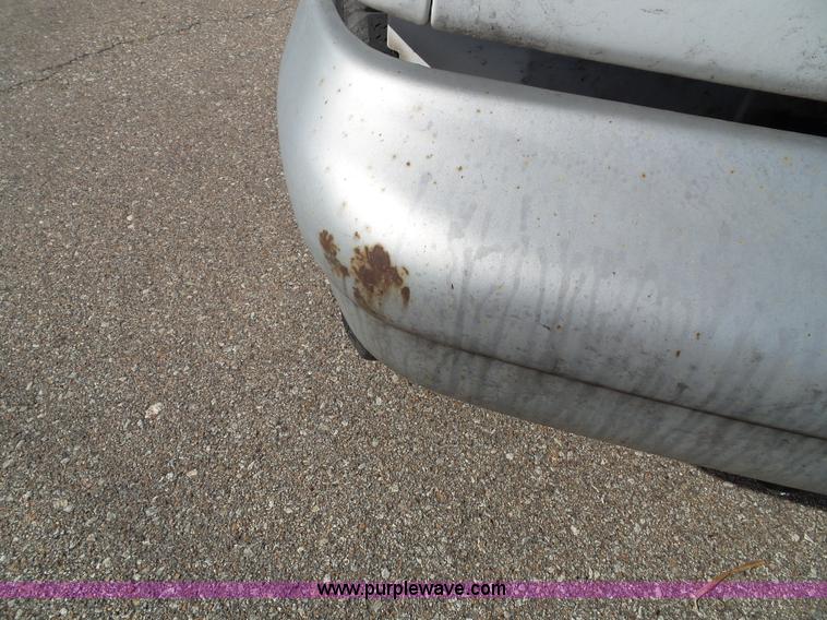 image for item J4832 1996 Ford Club Wagon van