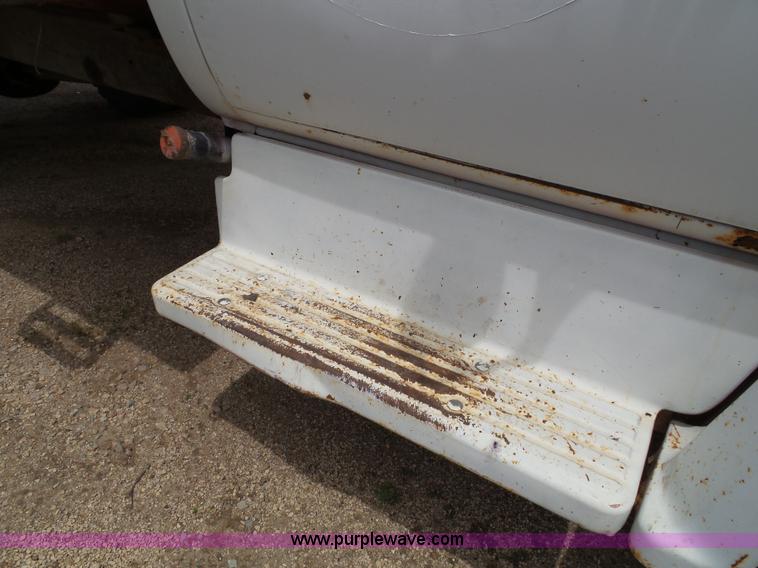 image for item J4835 1978 Chevrolet C60 dump truck