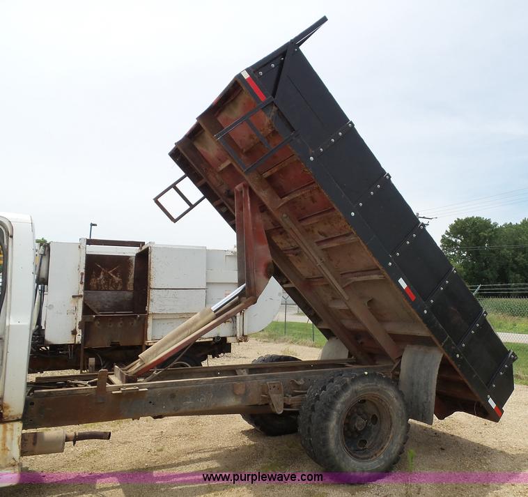 image for item J4835 1978 Chevrolet C60 dump truck