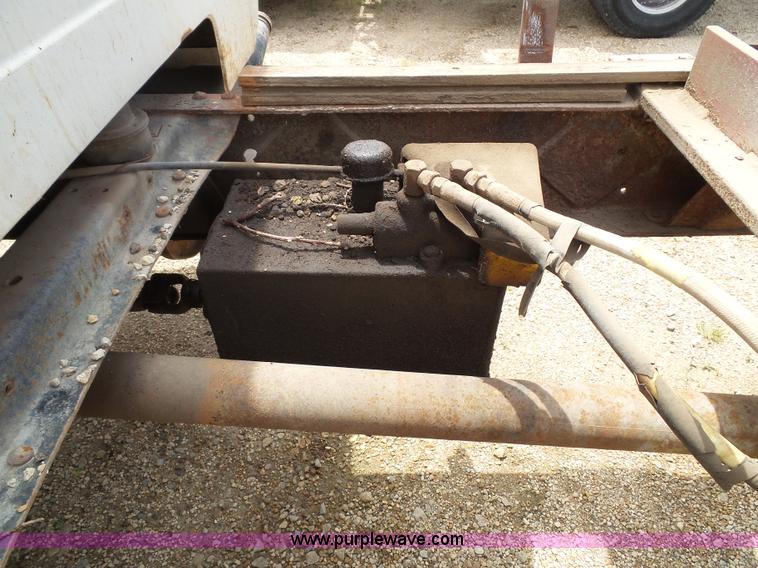 image for item J4835 1978 Chevrolet C60 dump truck