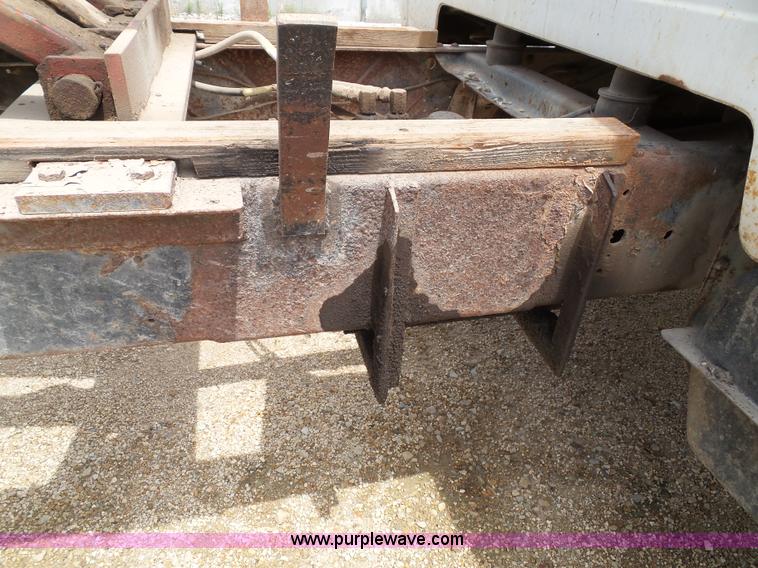 image for item J4835 1978 Chevrolet C60 dump truck