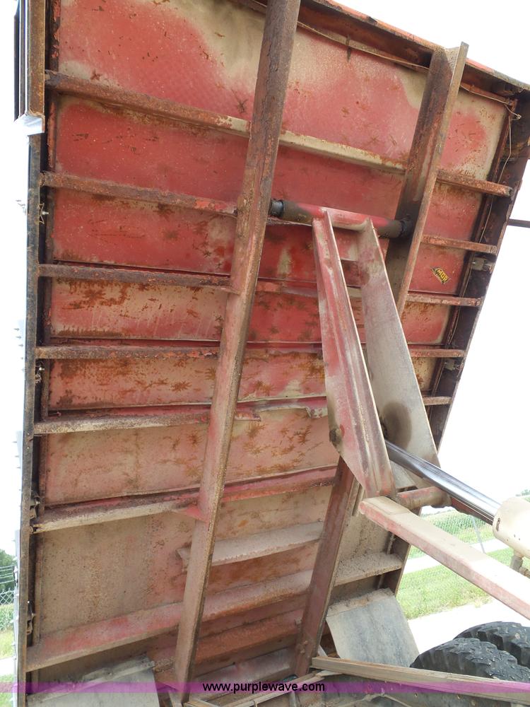 image for item J4835 1978 Chevrolet C60 dump truck