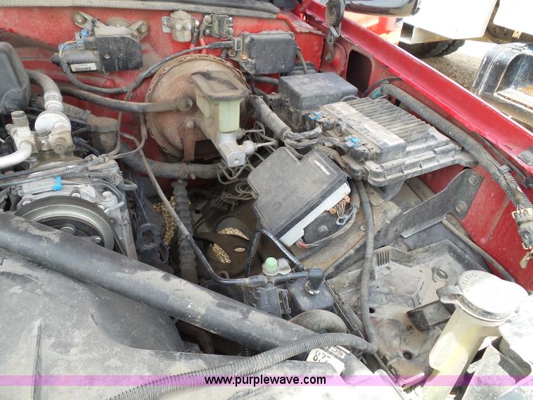 image for item J4838 1998 Chevrolet 1500 Ext. Cab pickup truck