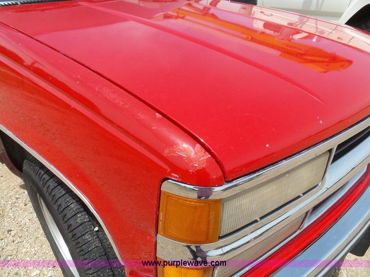 image for item J4838 1998 Chevrolet 1500 Ext. Cab pickup truck