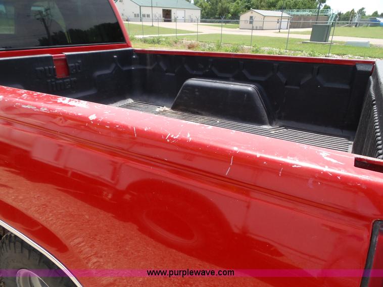 image for item J4838 1998 Chevrolet 1500 Ext. Cab pickup truck