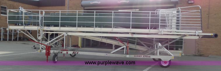 image for item J4851 2011 KCI GSE passenger boarding ramp
