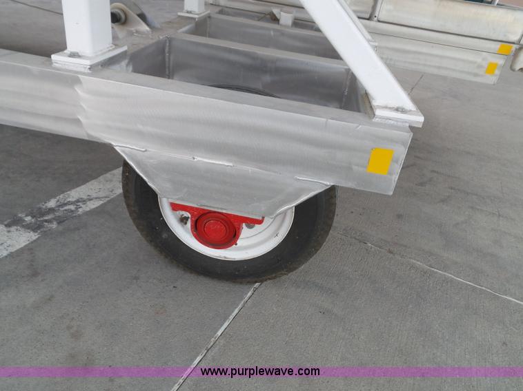 image for item J4851 2011 KCI GSE passenger boarding ramp