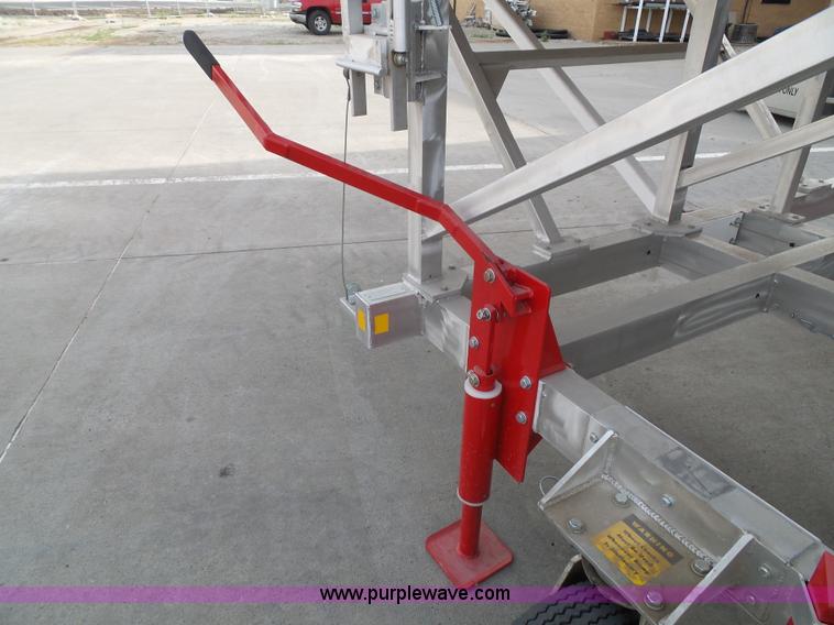 image for item J4851 2011 KCI GSE passenger boarding ramp