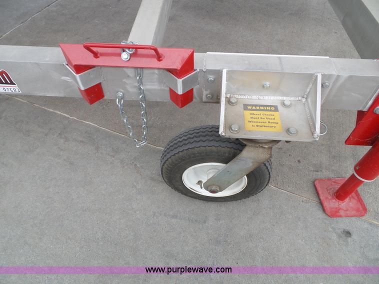 image for item J4851 2011 KCI GSE passenger boarding ramp